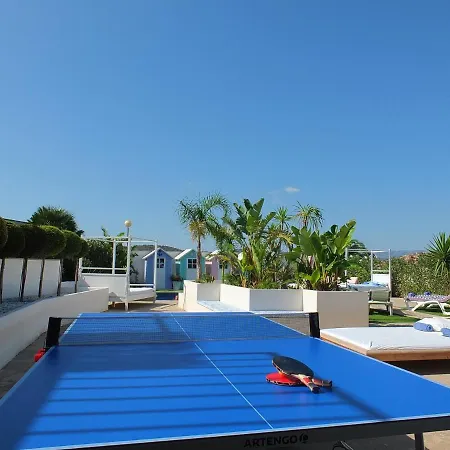Afortunada 5bedroom With Air Conditioning Private Swimming Pool ,ps3 Xbox Ping-pong Table Ideal For Families